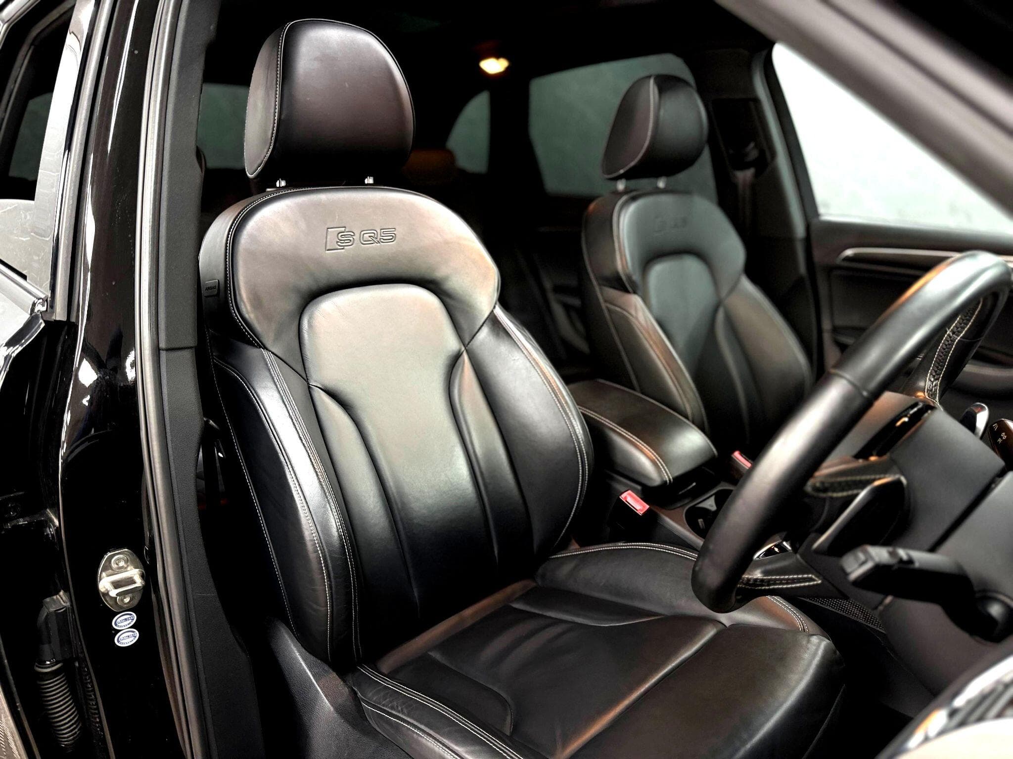 2016 Audi SQ5 - Thumbnail 38