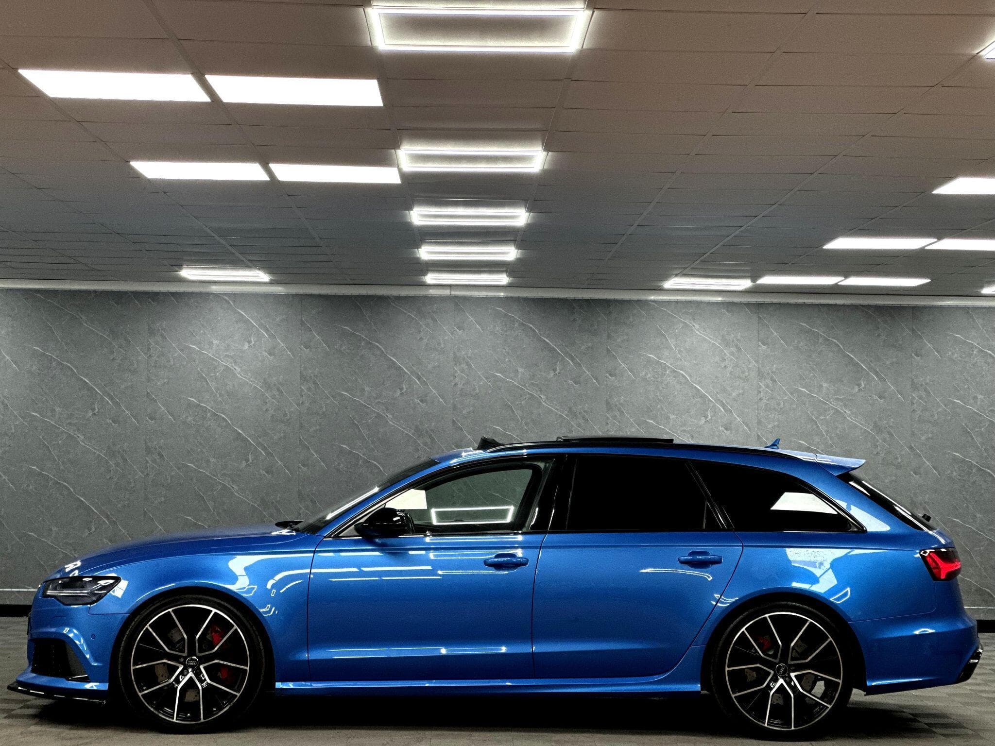 2017 Audi RS6 Avant - Thumbnail 28