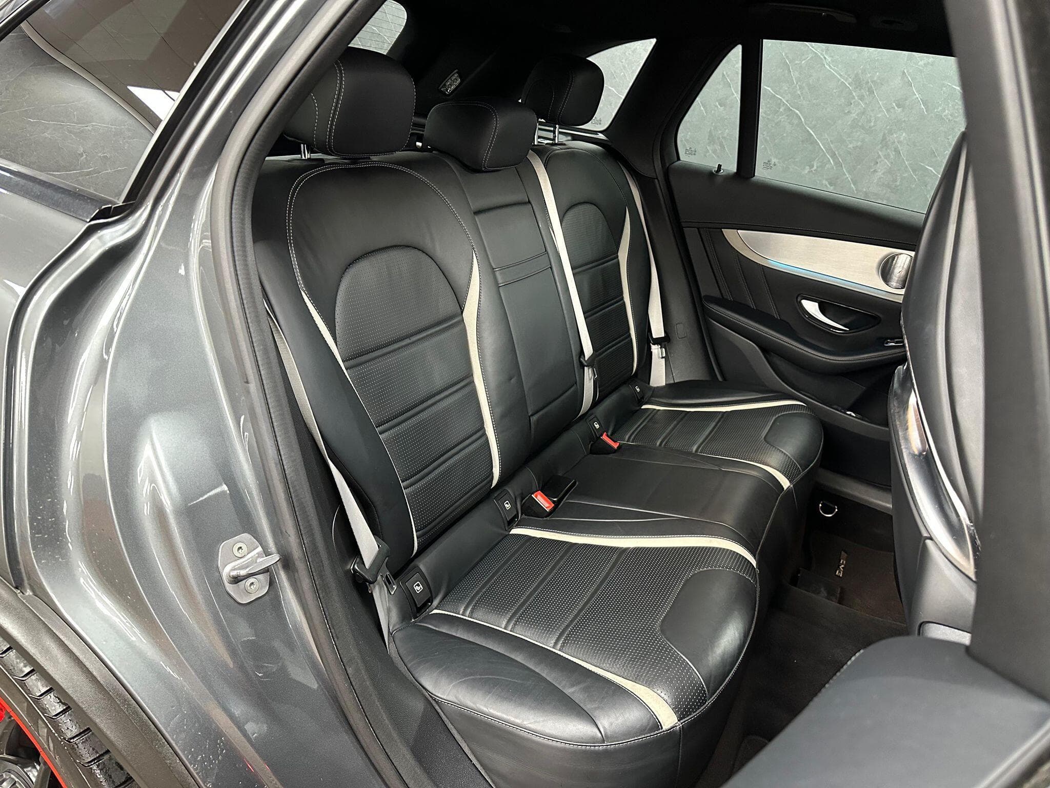 2019 Mercedes-Benz GLC - Thumbnail 17