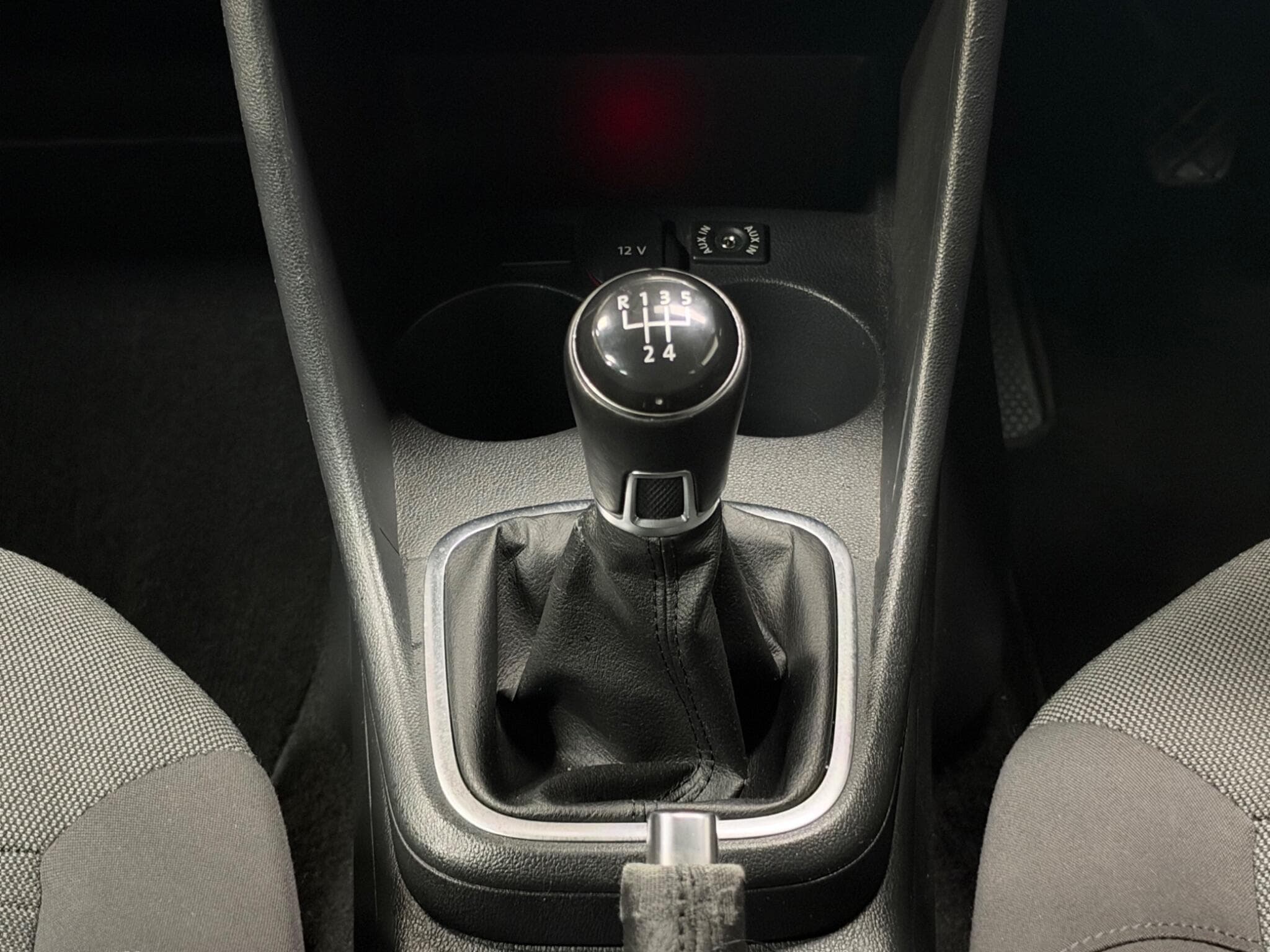 2012 Volkswagen Polo - Thumbnail 18