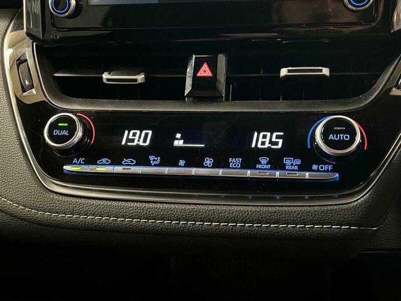 2019 Toyota Corolla - Thumbnail 45