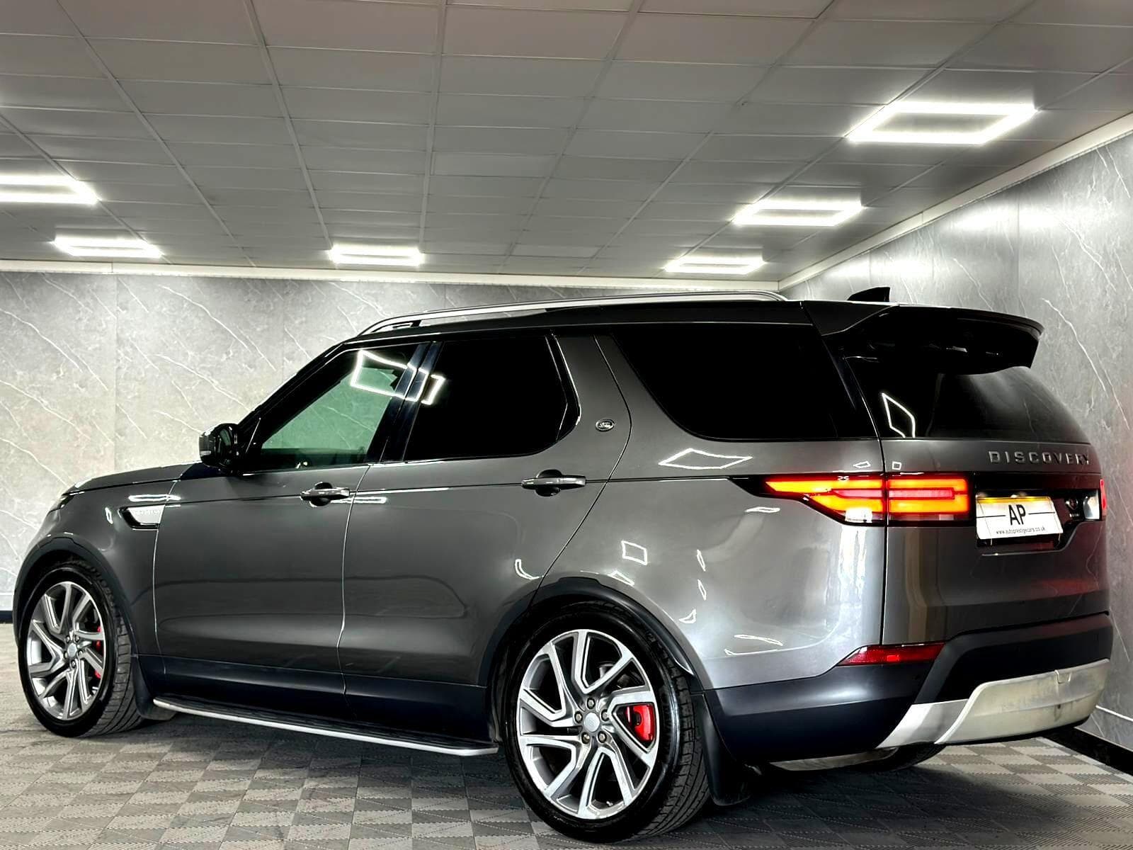 2017 Land Rover Discovery - Thumbnail 26