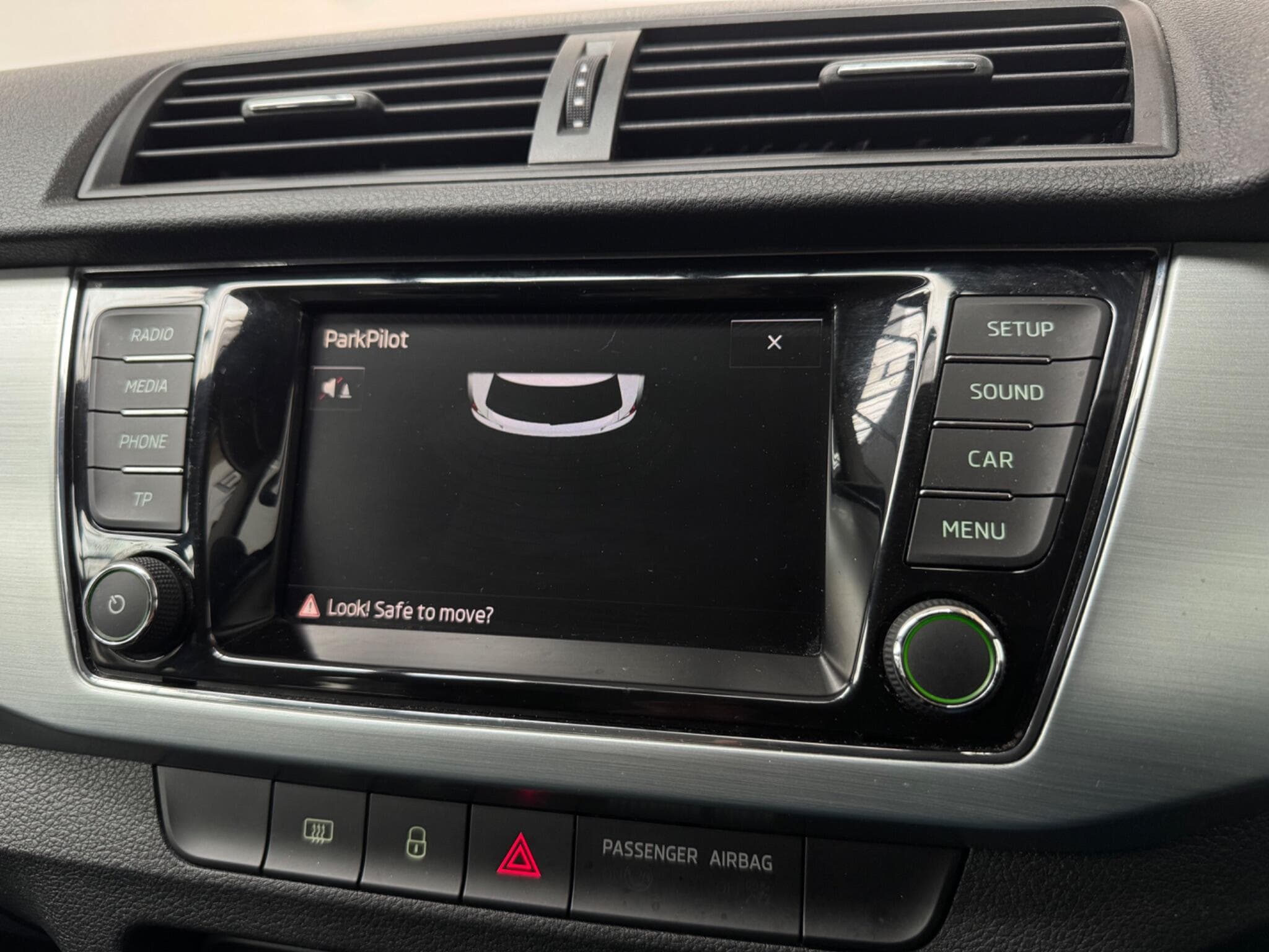 2015 Skoda Fabia - Thumbnail 16