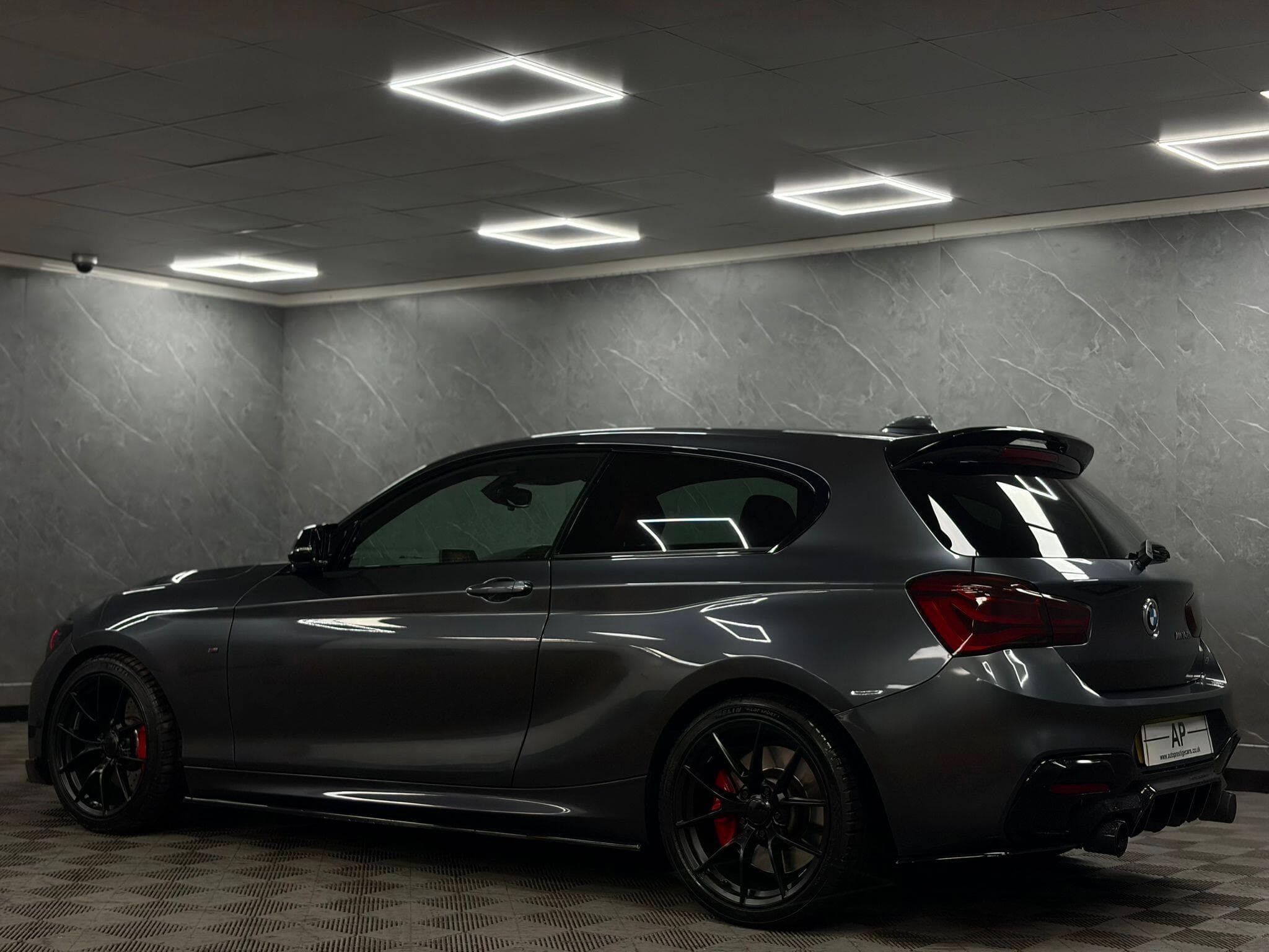 2016 BMW 1 Series - Thumbnail 5