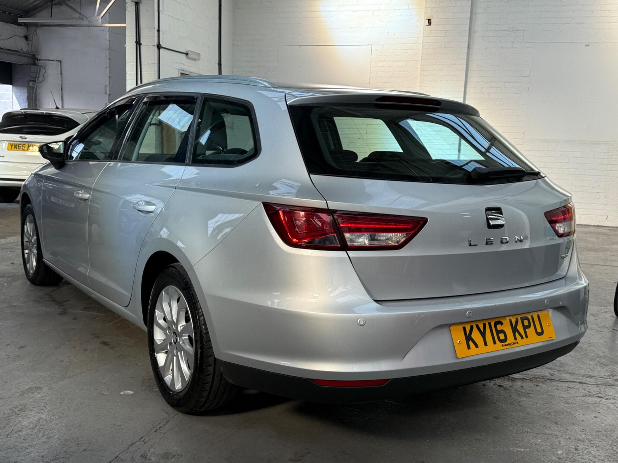 2016 SEAT Leon - Thumbnail 3