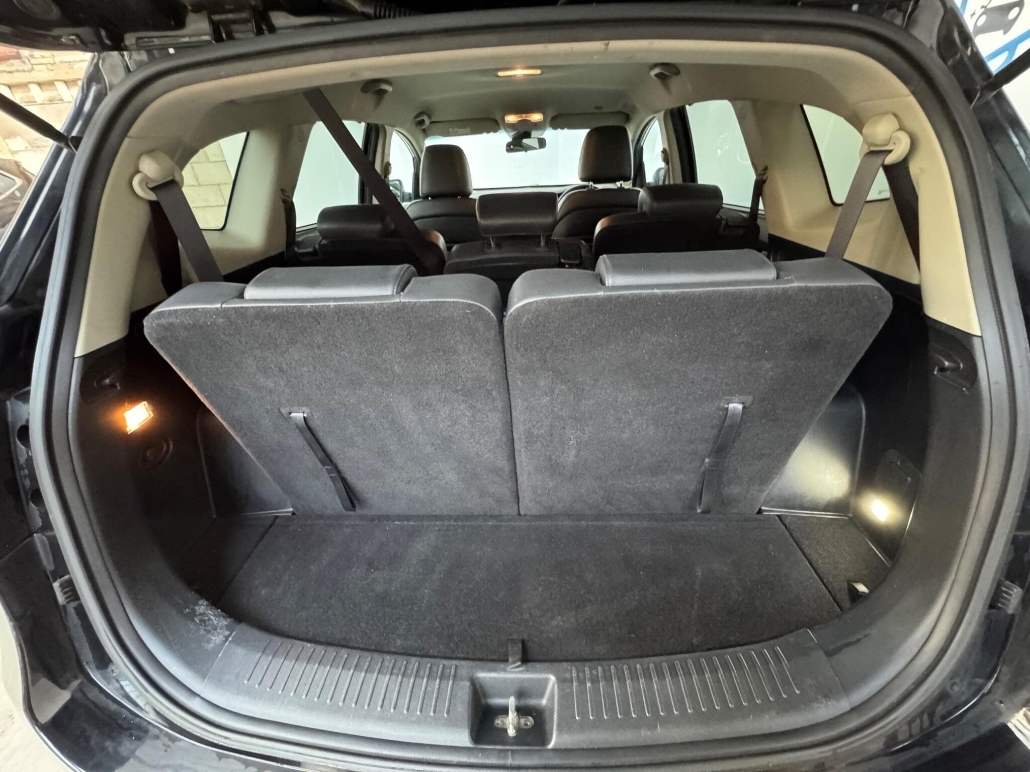 2016 Kia Carens - Thumbnail 24