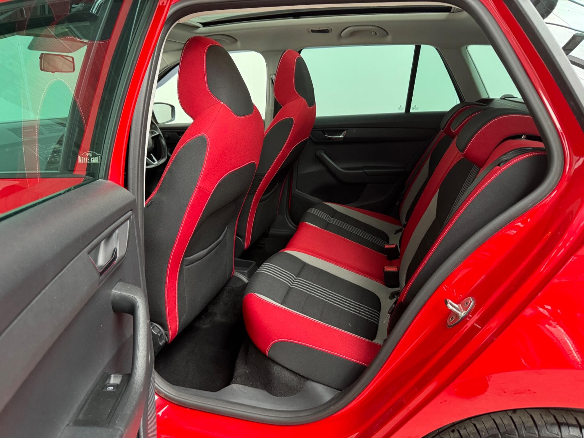 2015 Skoda Fabia - Thumbnail 11