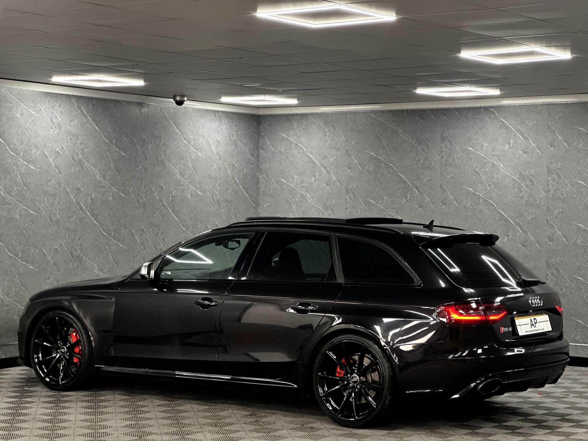 2013 Audi RS4 Avant - Thumbnail 31