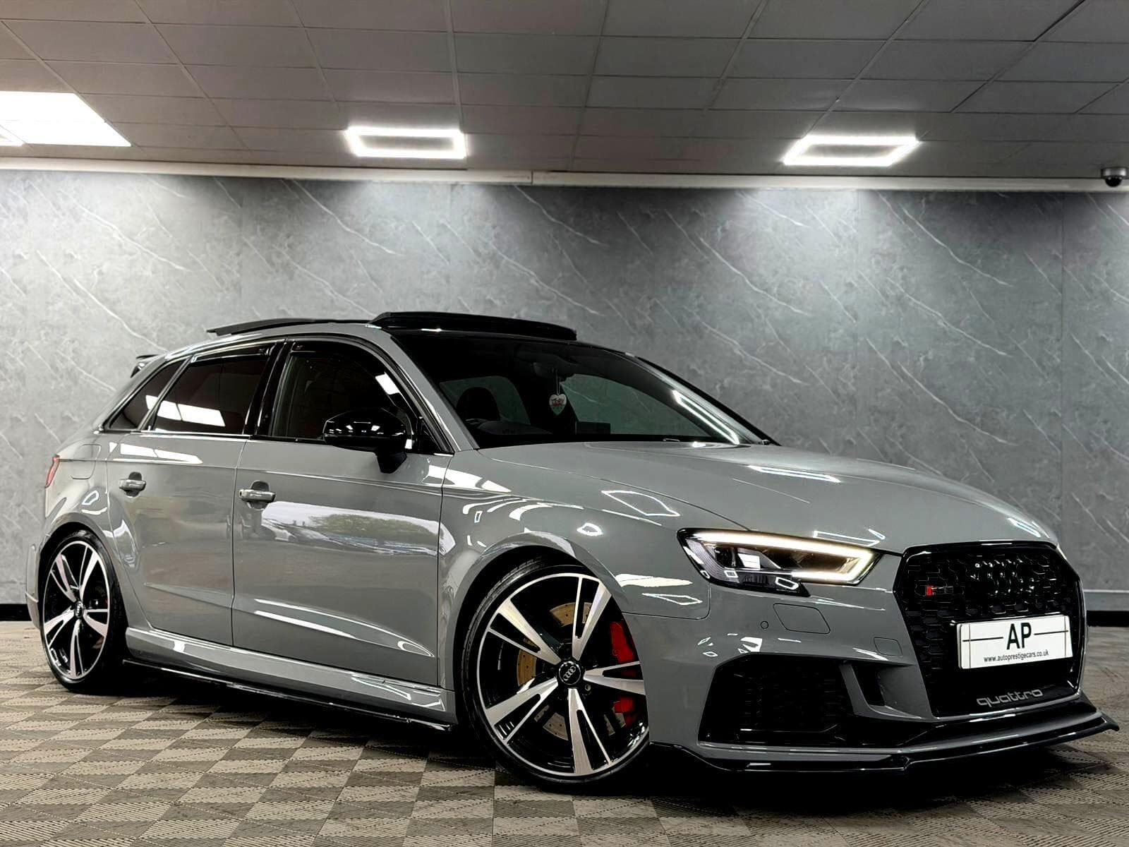 2020 Audi RS3 - Thumbnail 3