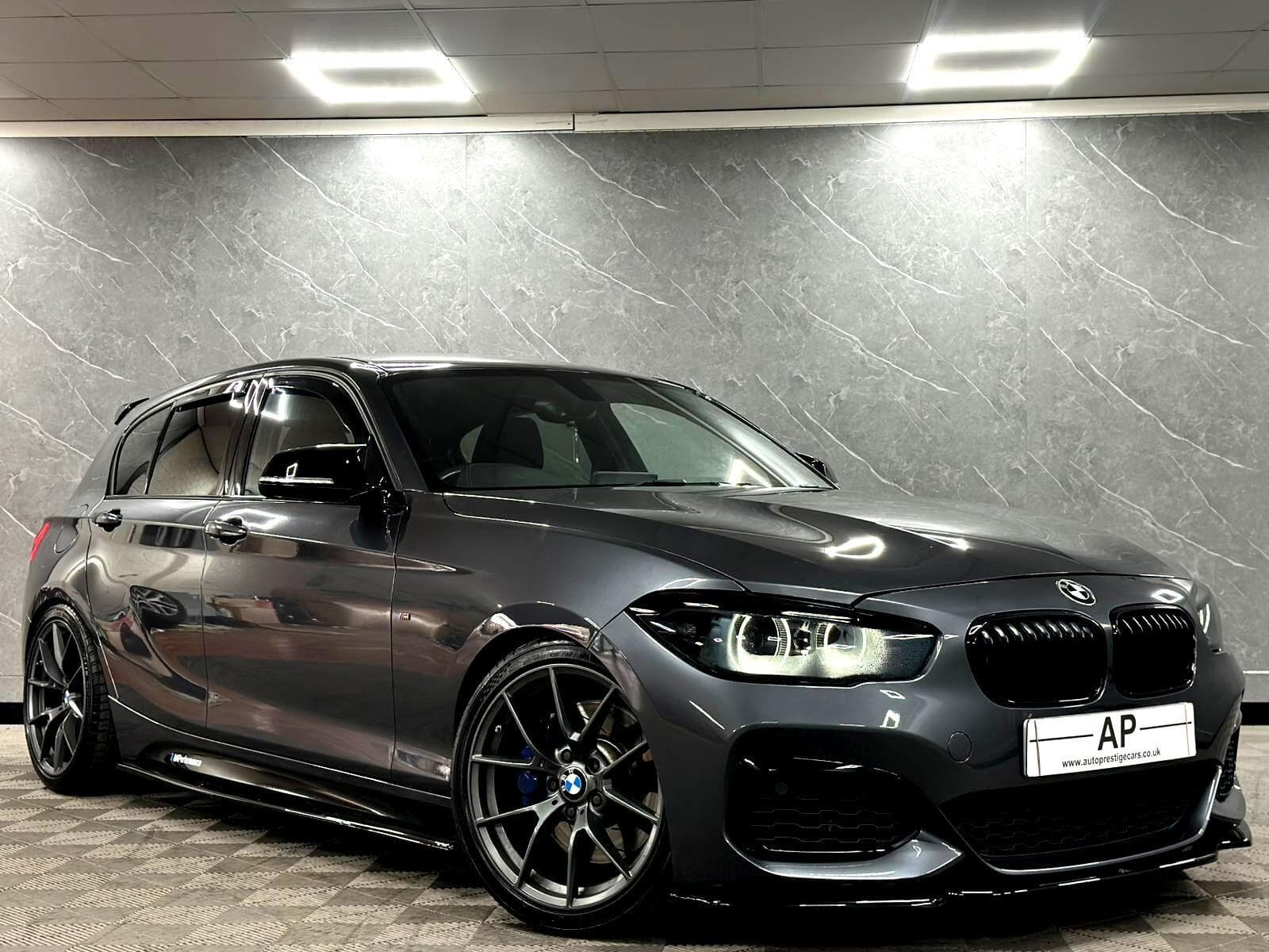 2018 BMW 1 Series - Thumbnail 11