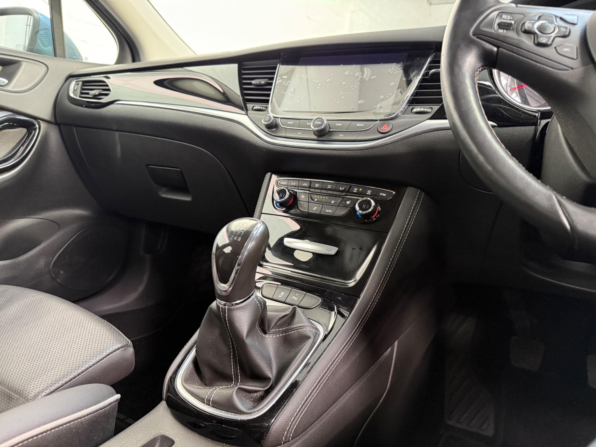 2016 Vauxhall Astra - Thumbnail 15
