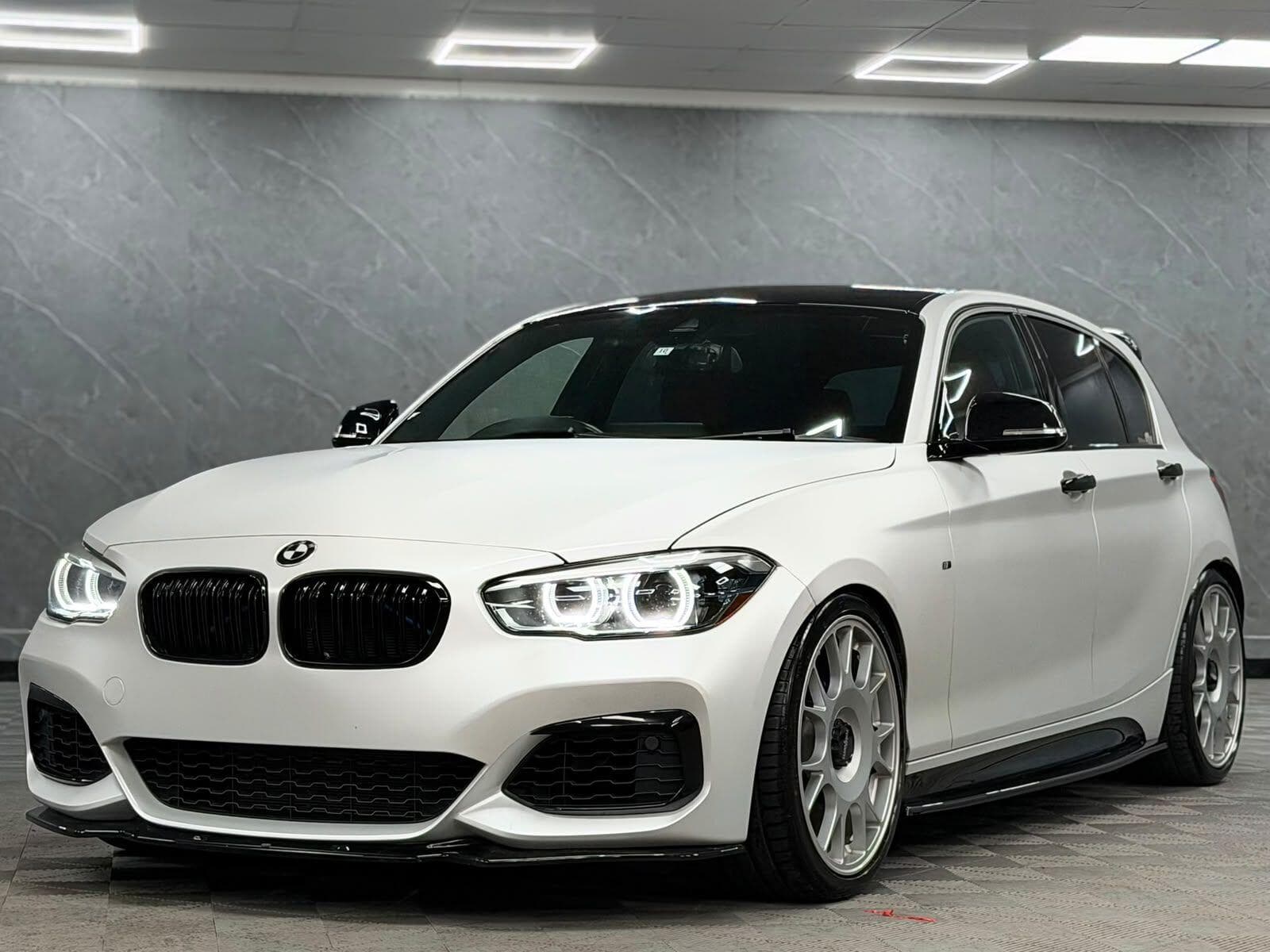 2017 BMW 1 Series - Thumbnail 9
