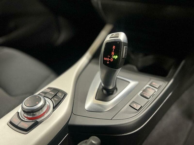 2014 BMW 1 Series - Thumbnail 46