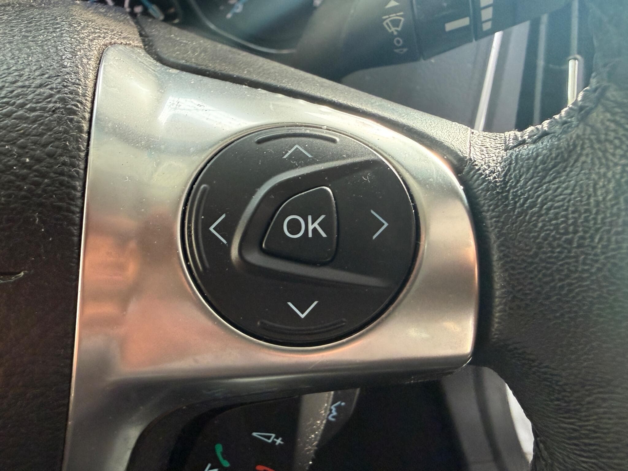 2012 Ford Focus - Thumbnail 22