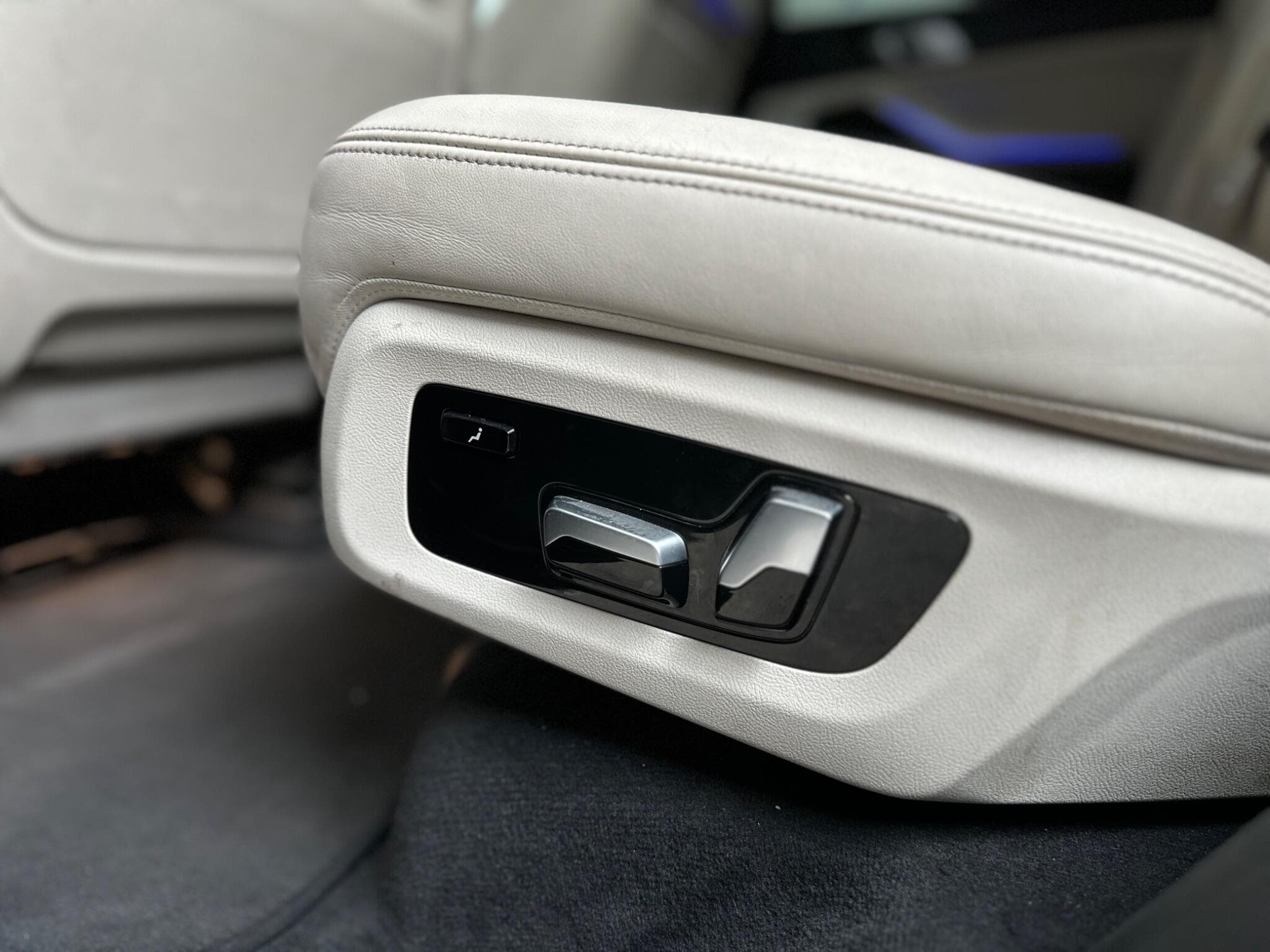 2018 BMW X5 - Thumbnail 37