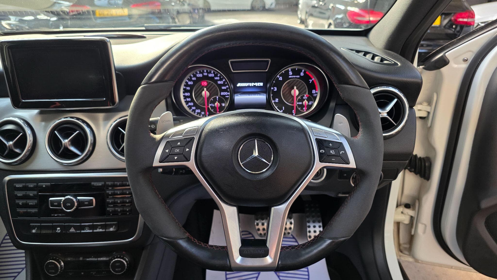 2015 Mercedes-Benz GLA - Thumbnail 20