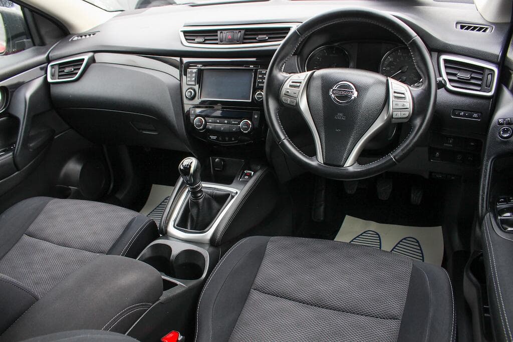 2015 Nissan Qashqai - Thumbnail 16