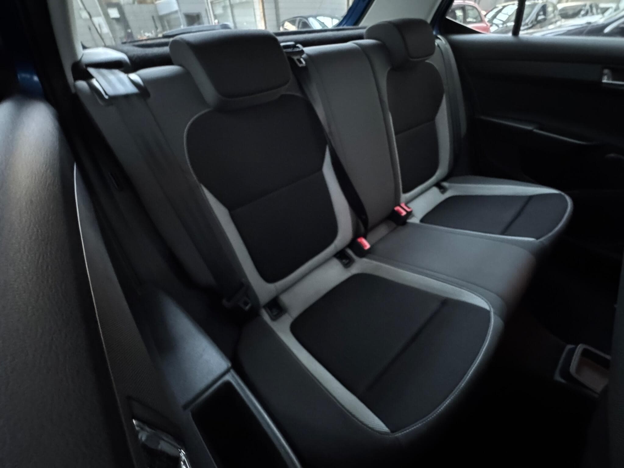 2015 Skoda Fabia - Thumbnail 12