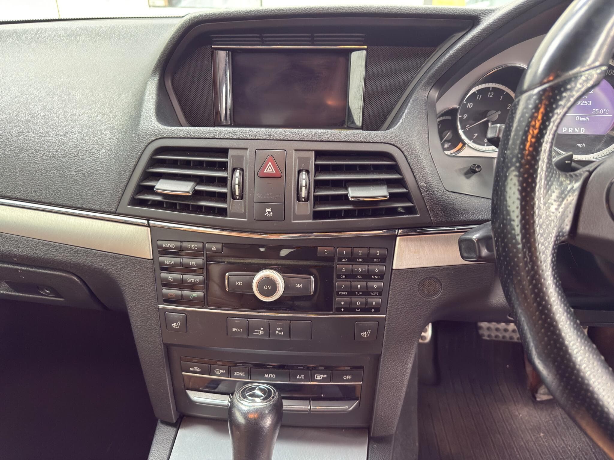 2010 Mercedes-Benz E Class - Thumbnail 18