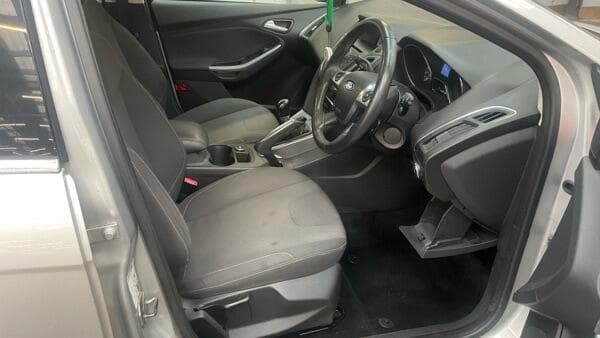 2012 Ford Focus - Thumbnail 9