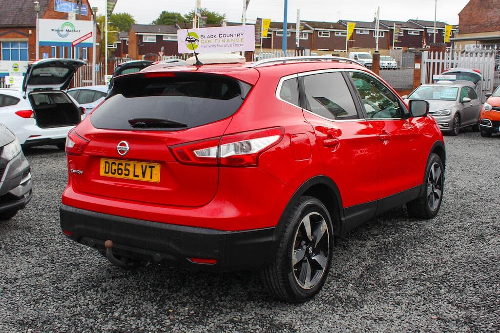 2015 Nissan Qashqai - Thumbnail 10