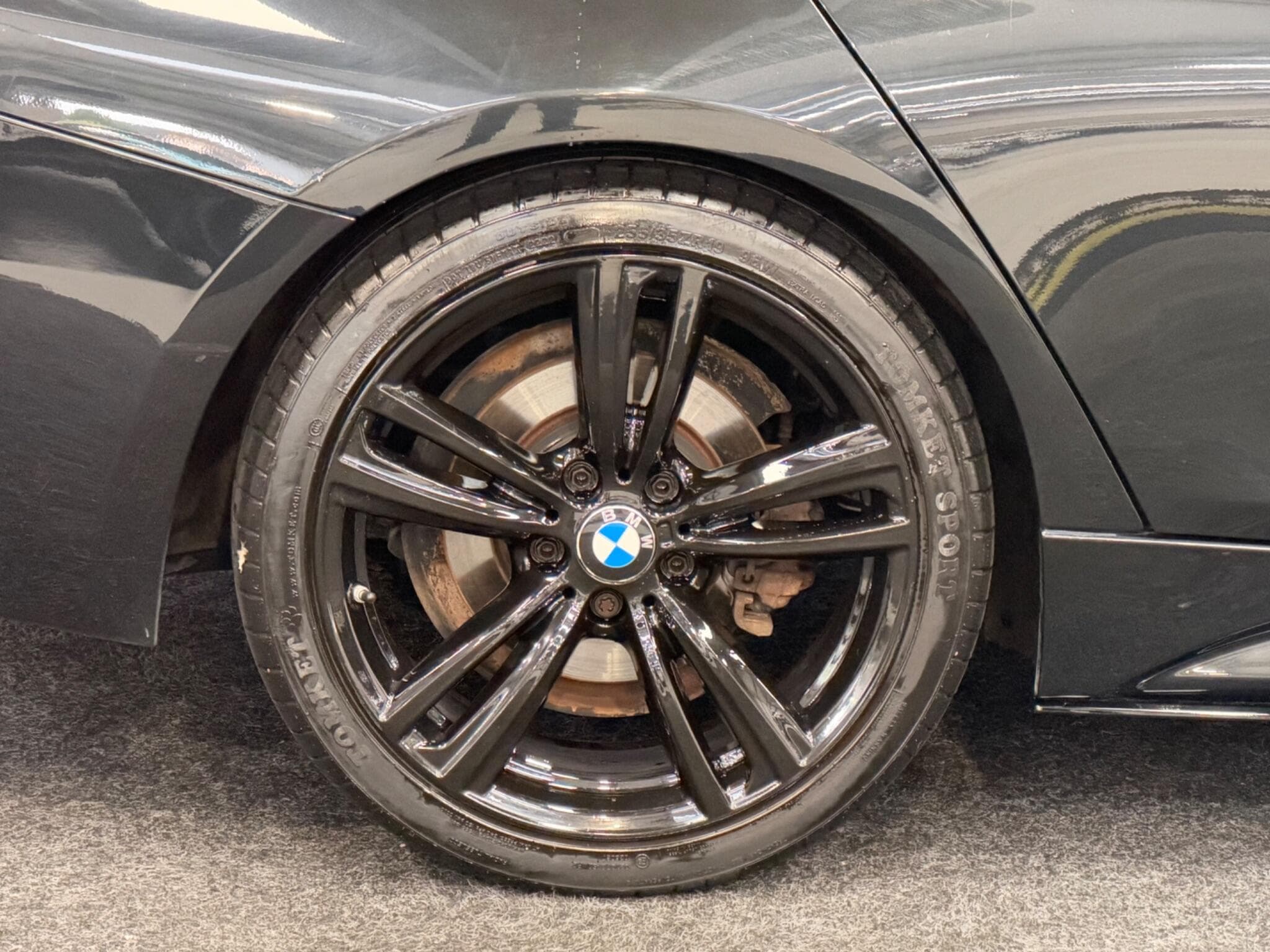 2017 BMW 3 Series - Thumbnail 51