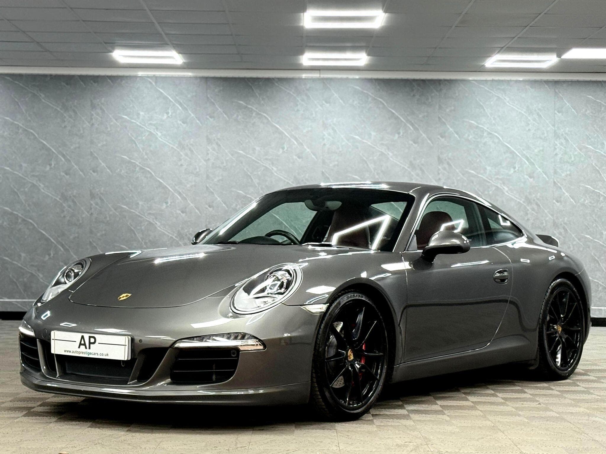 2015 Porsche 911 - Thumbnail 8