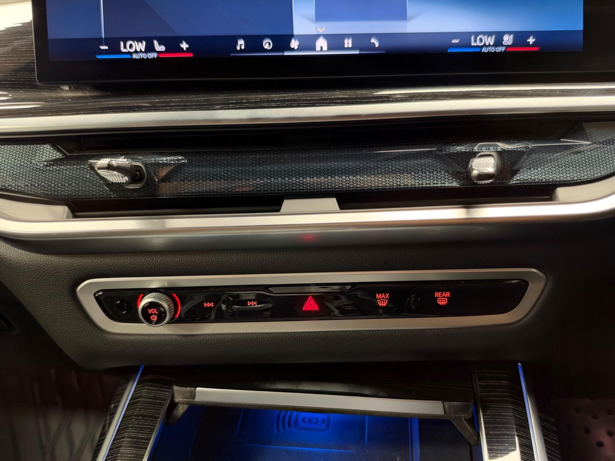 2024 BMW X7 - Thumbnail 45