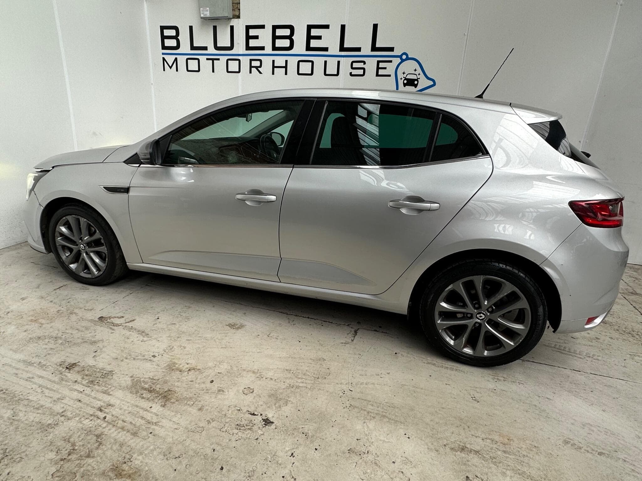 2016 Renault Megane - Thumbnail 8