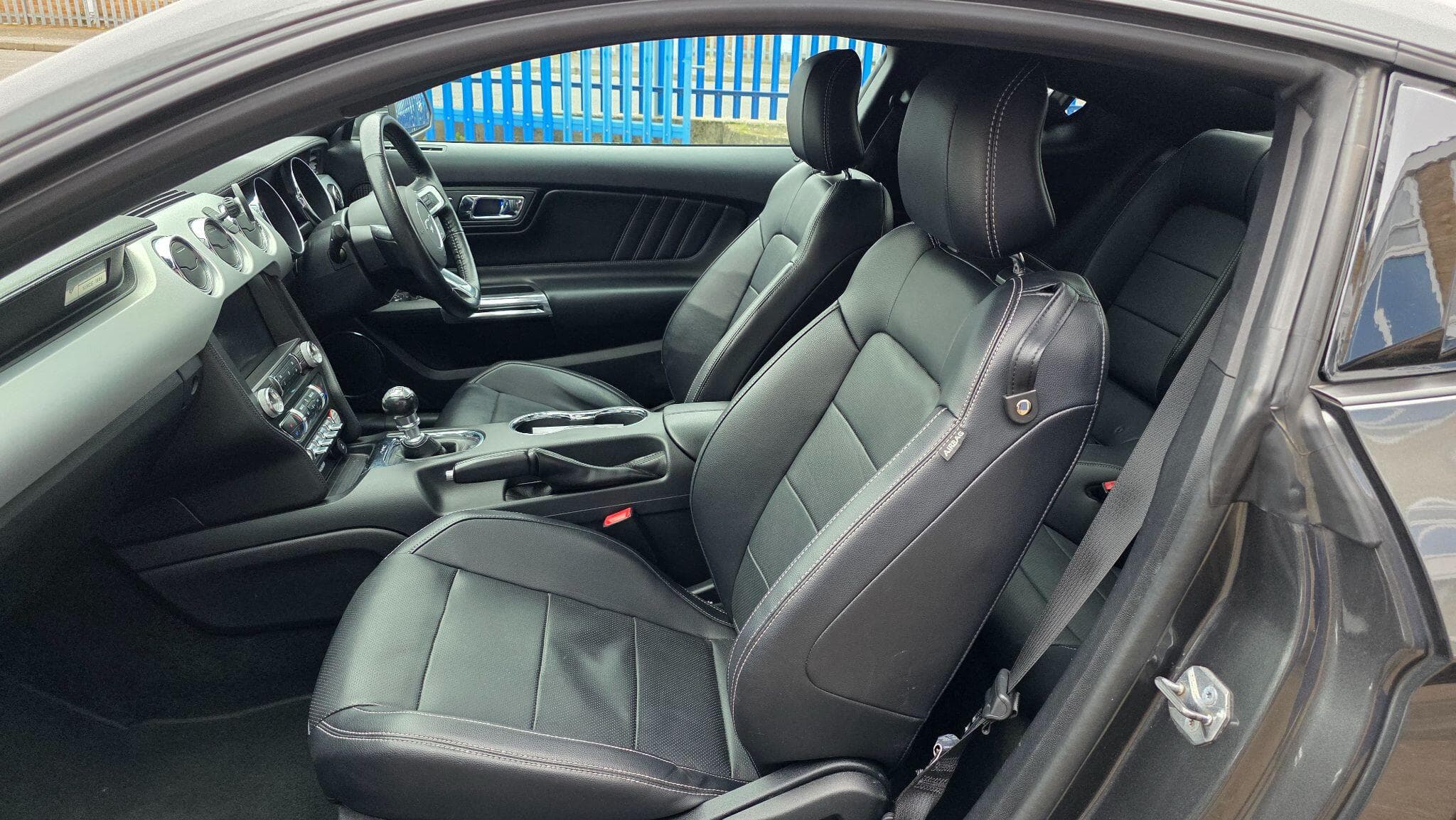 2016 Ford Mustang - Thumbnail 17