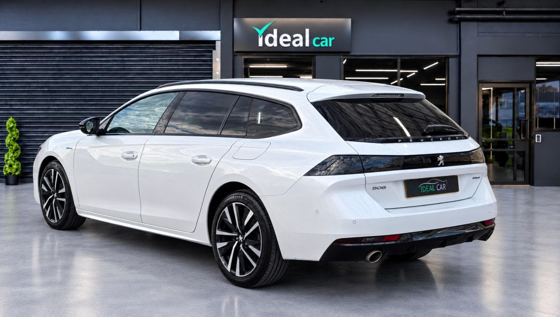 2023 Peugeot 508 SW - Image 2