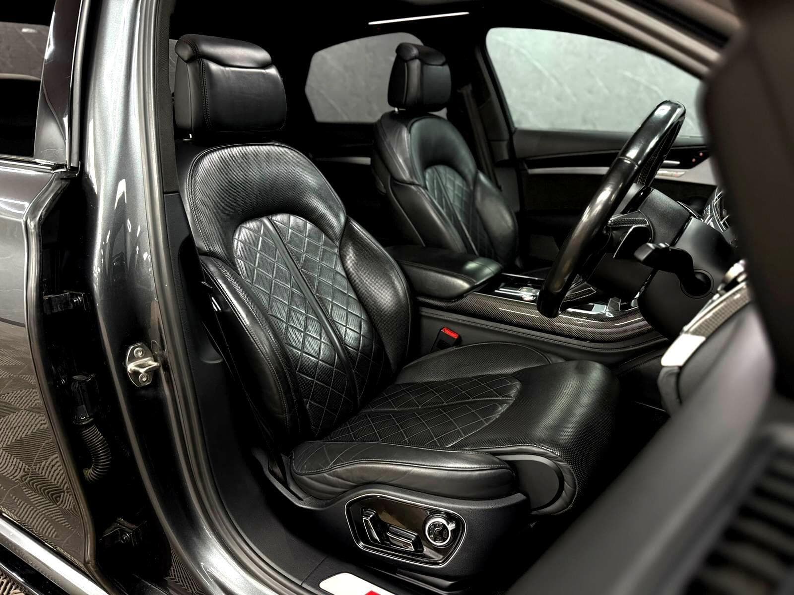 2015 Audi S8 - Thumbnail 55