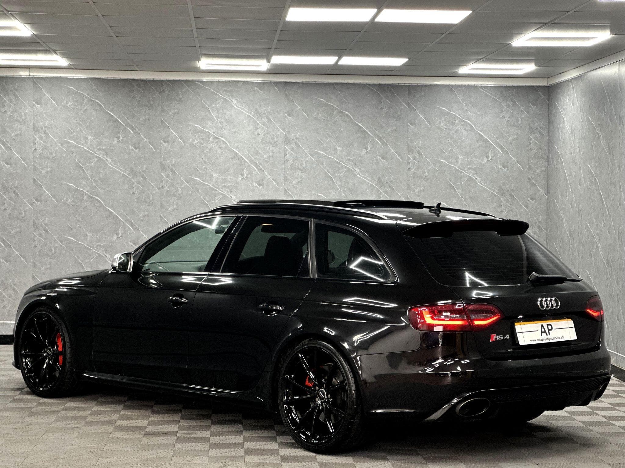 2013 Audi RS4 Avant - Thumbnail 28