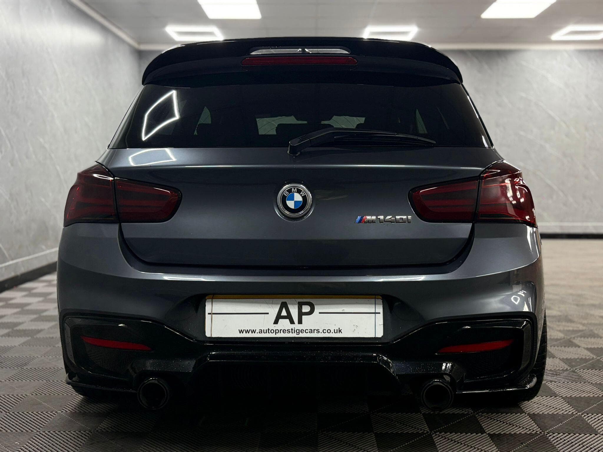 2016 BMW 1 Series - Thumbnail 34