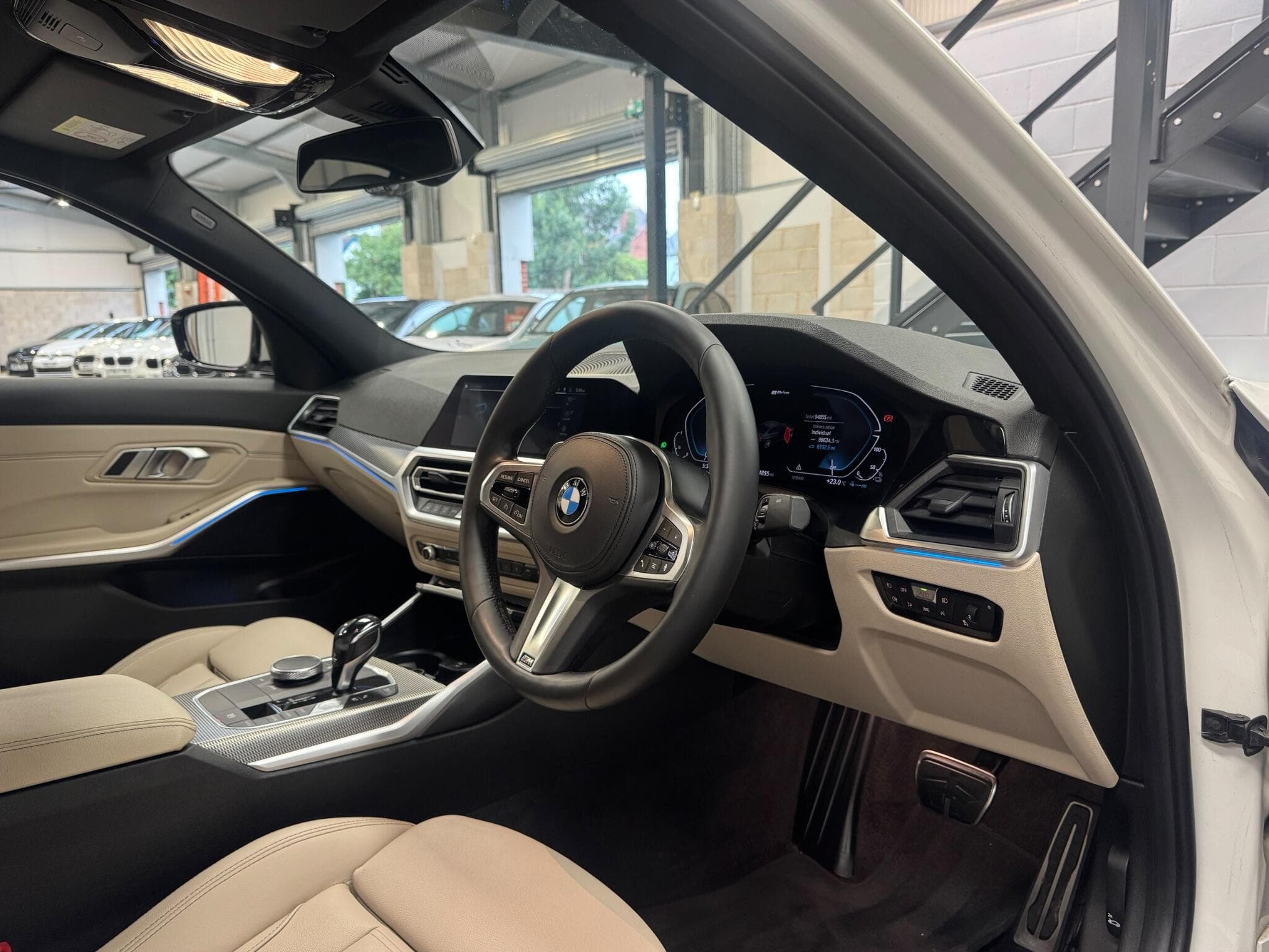2020 BMW 3 Series - Thumbnail 19