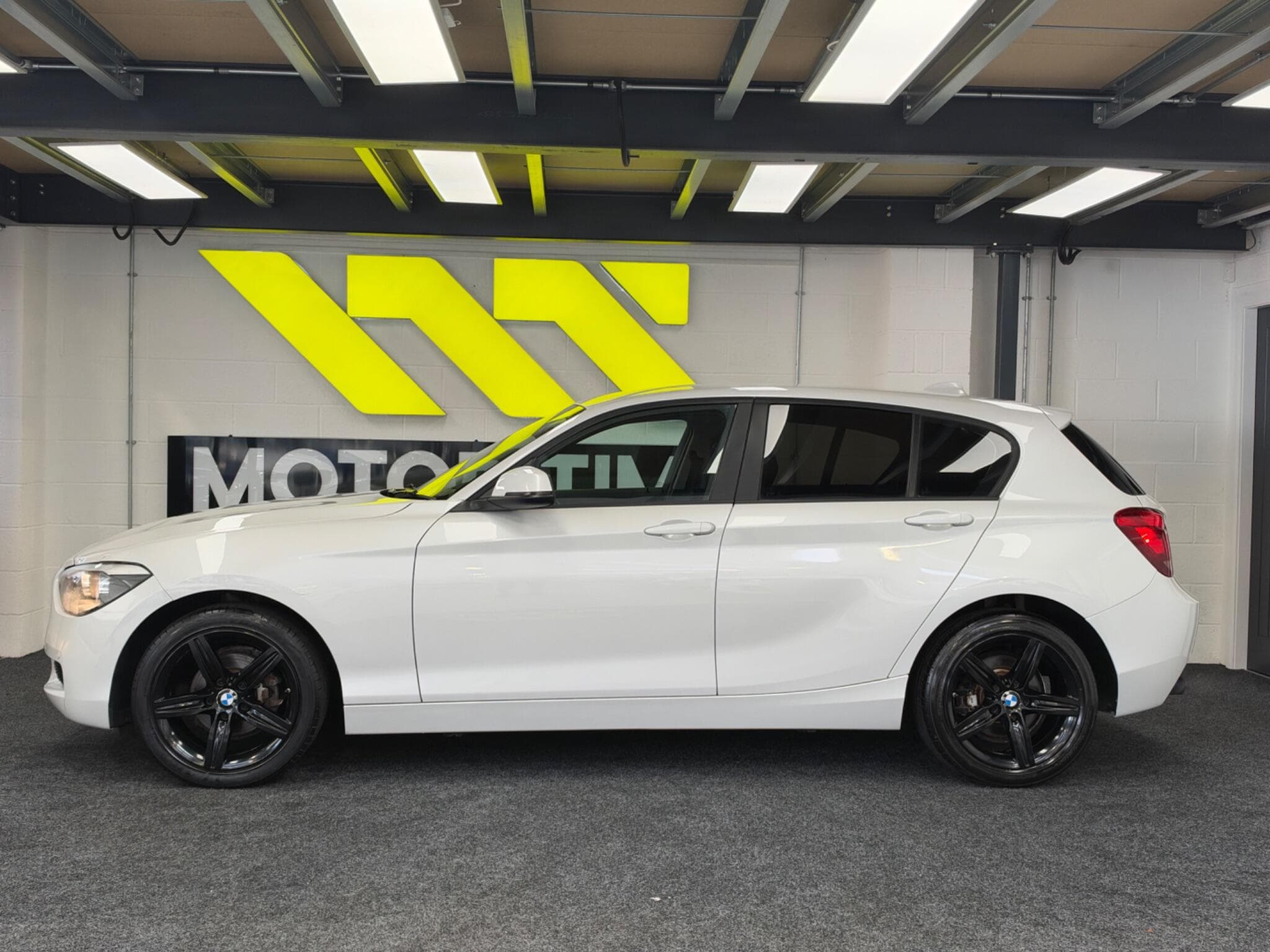 2014 BMW 1 Series - Thumbnail 7
