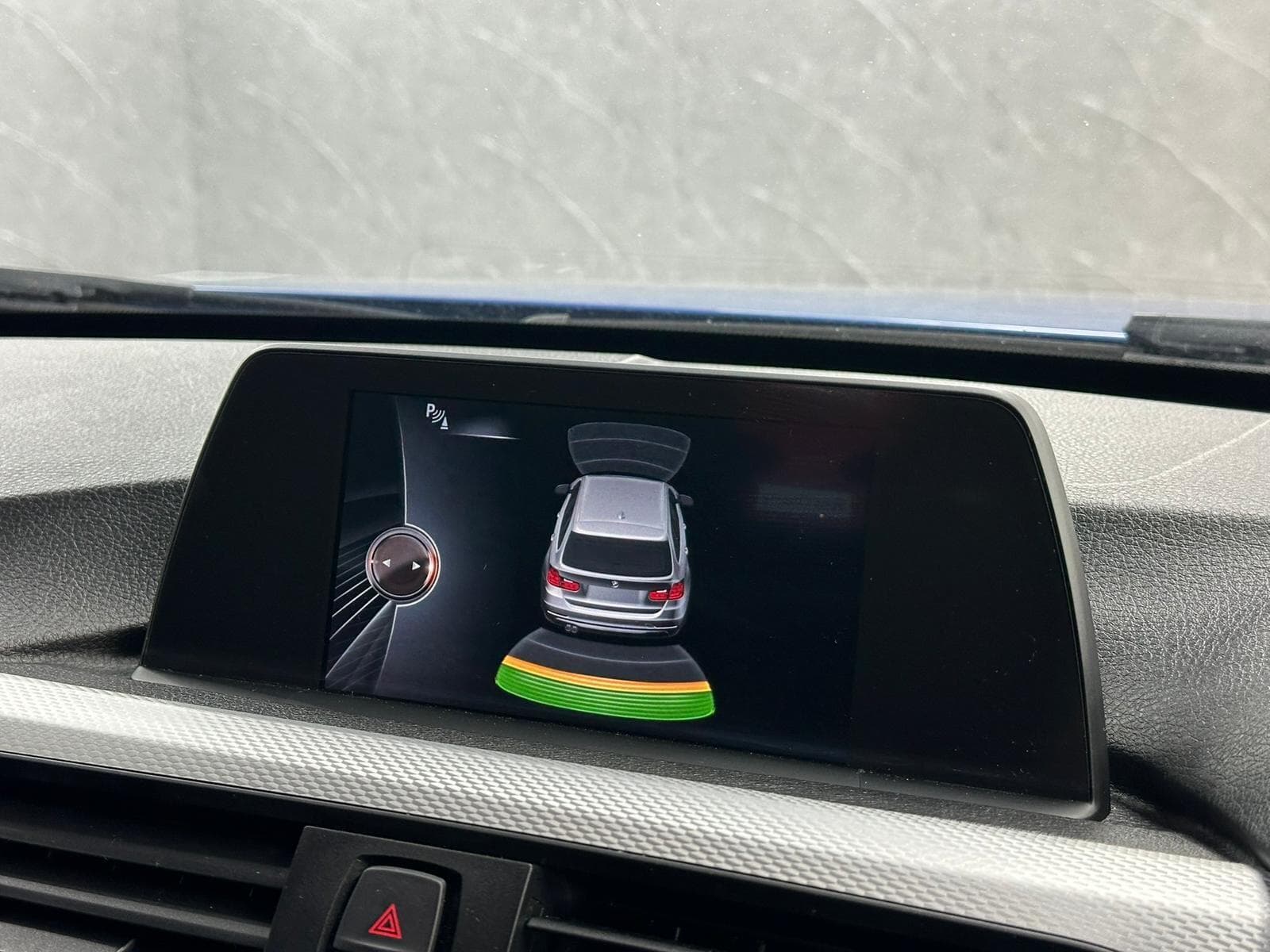 2015 BMW 3 Series - Thumbnail 26