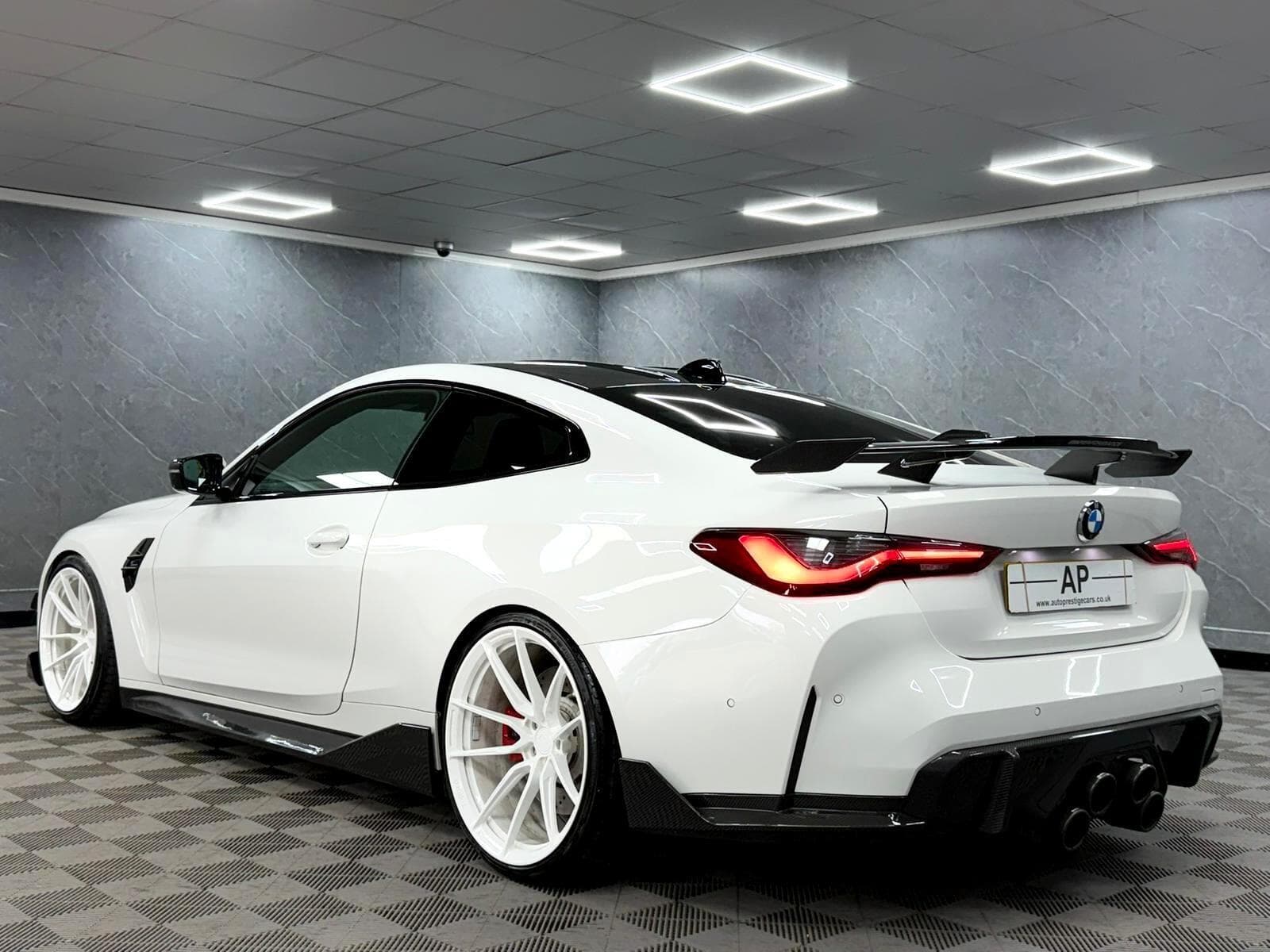 2021 BMW M4 - Thumbnail 23