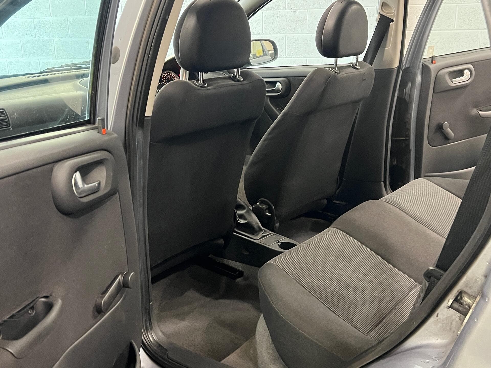 2005 Vauxhall Corsa - Thumbnail 32