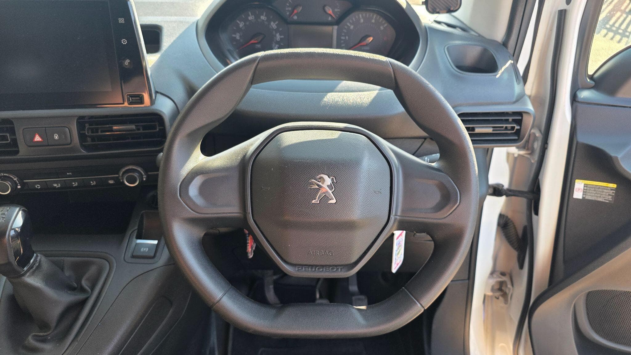 2021 Peugeot Partner - Thumbnail 11