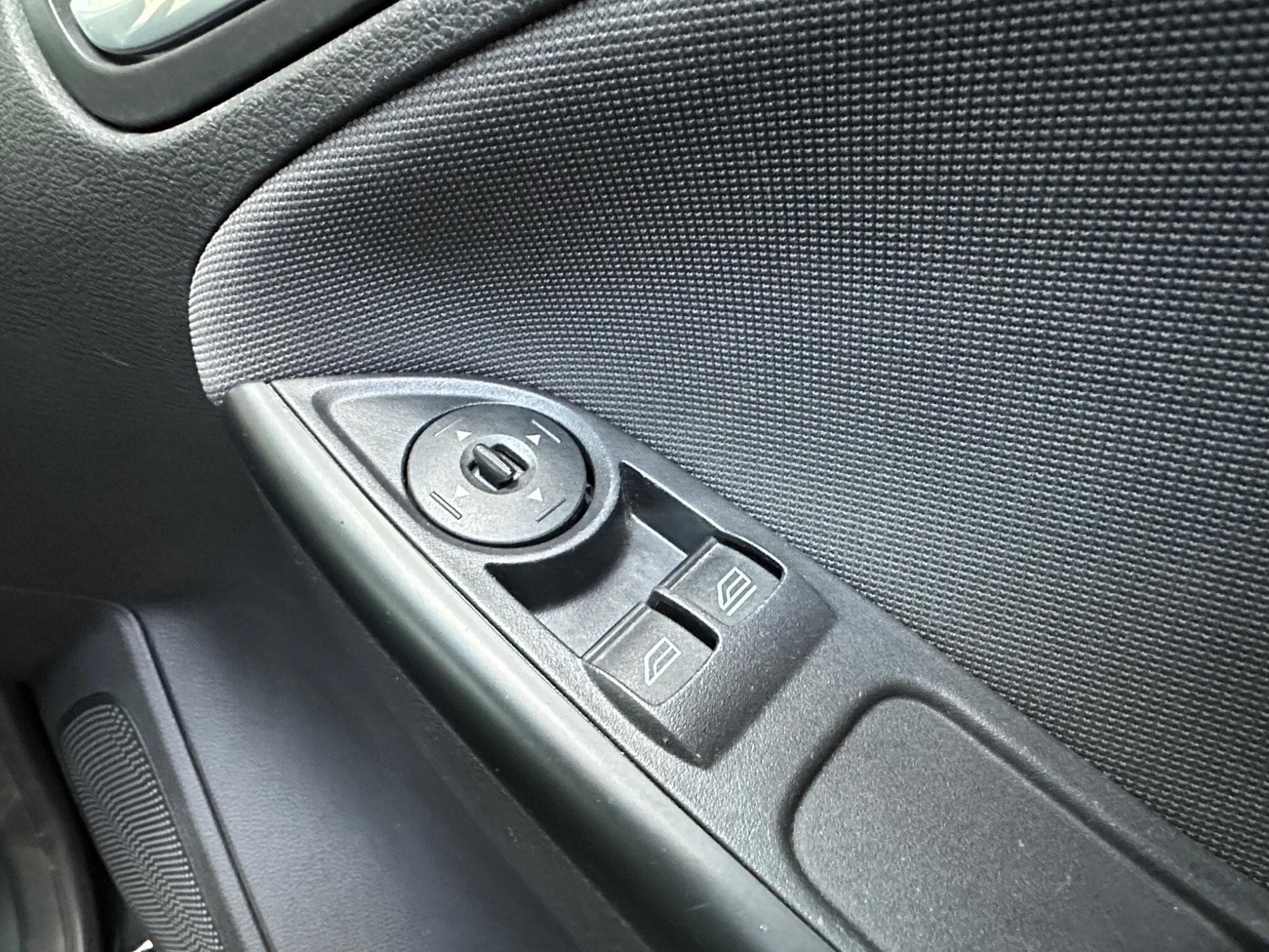 2014 Ford Focus - Thumbnail 16