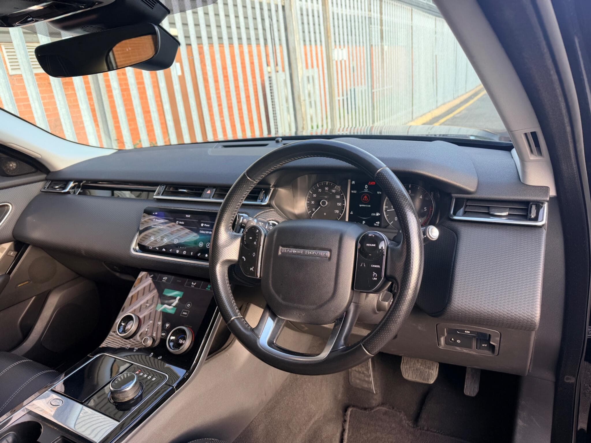 2018 Land Rover Range Rover Velar - Thumbnail 5