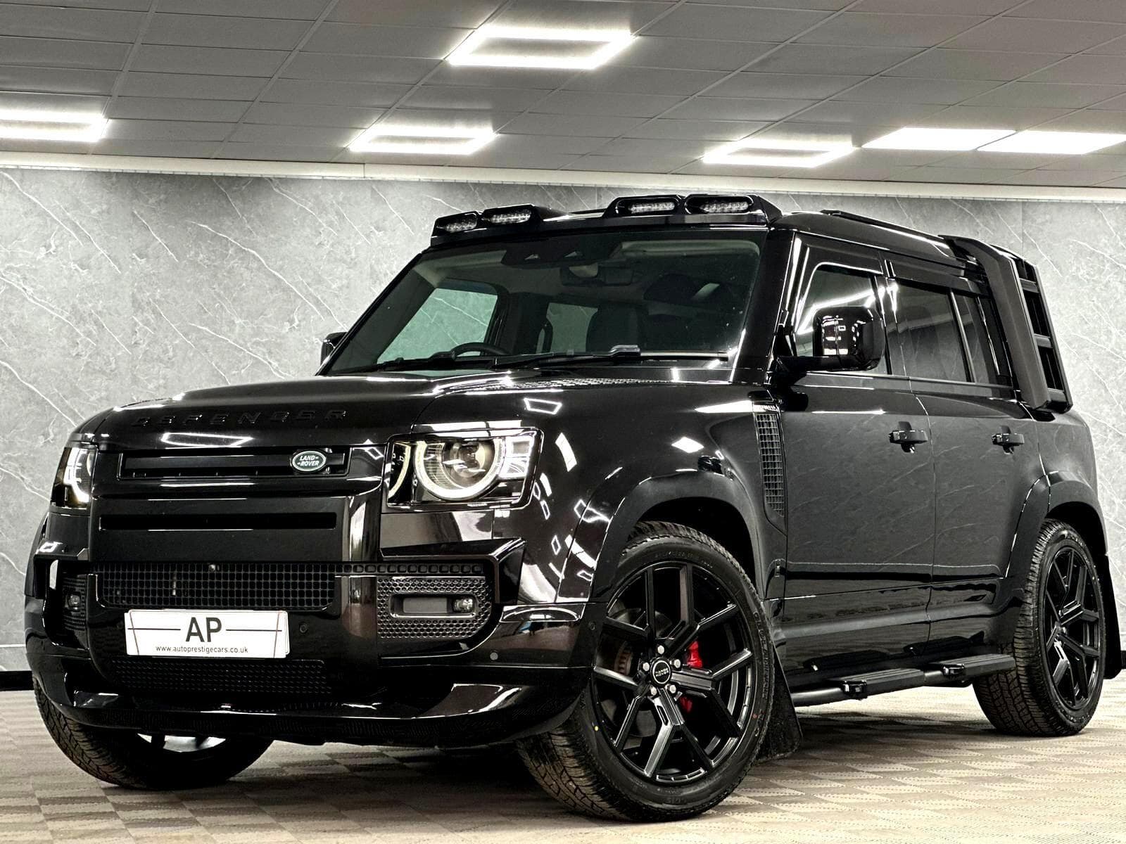 2025 Land Rover Defender 110 - Thumbnail 8