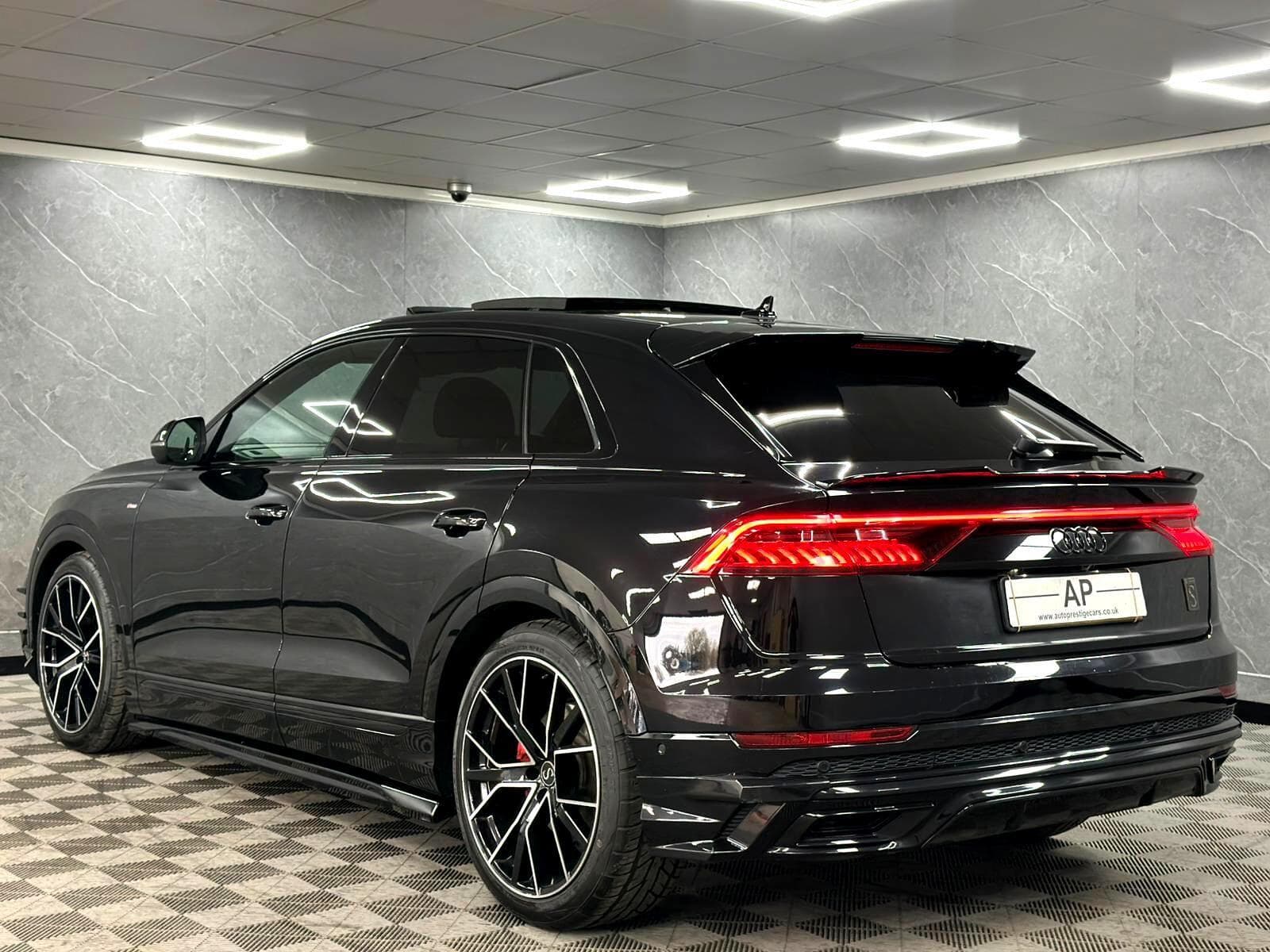 2019 Audi Q8 - Thumbnail 34