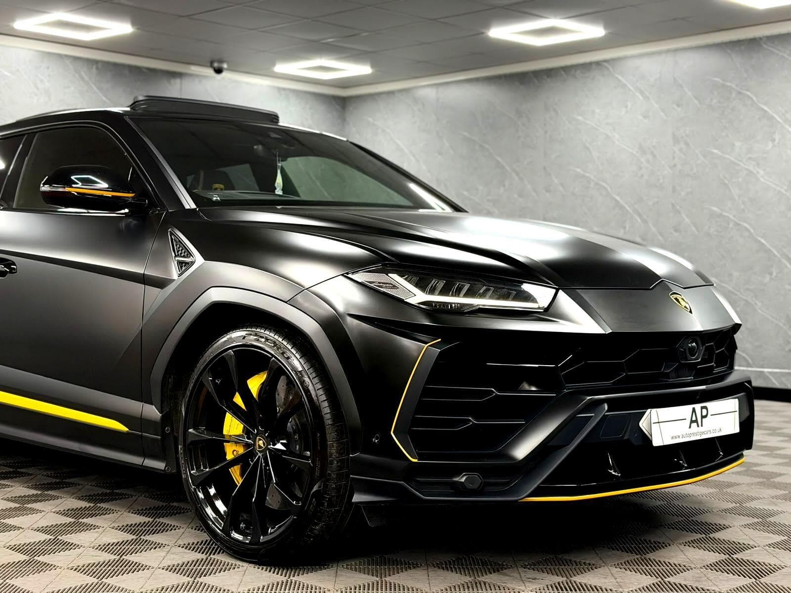 2022 Lamborghini Urus - Thumbnail 45