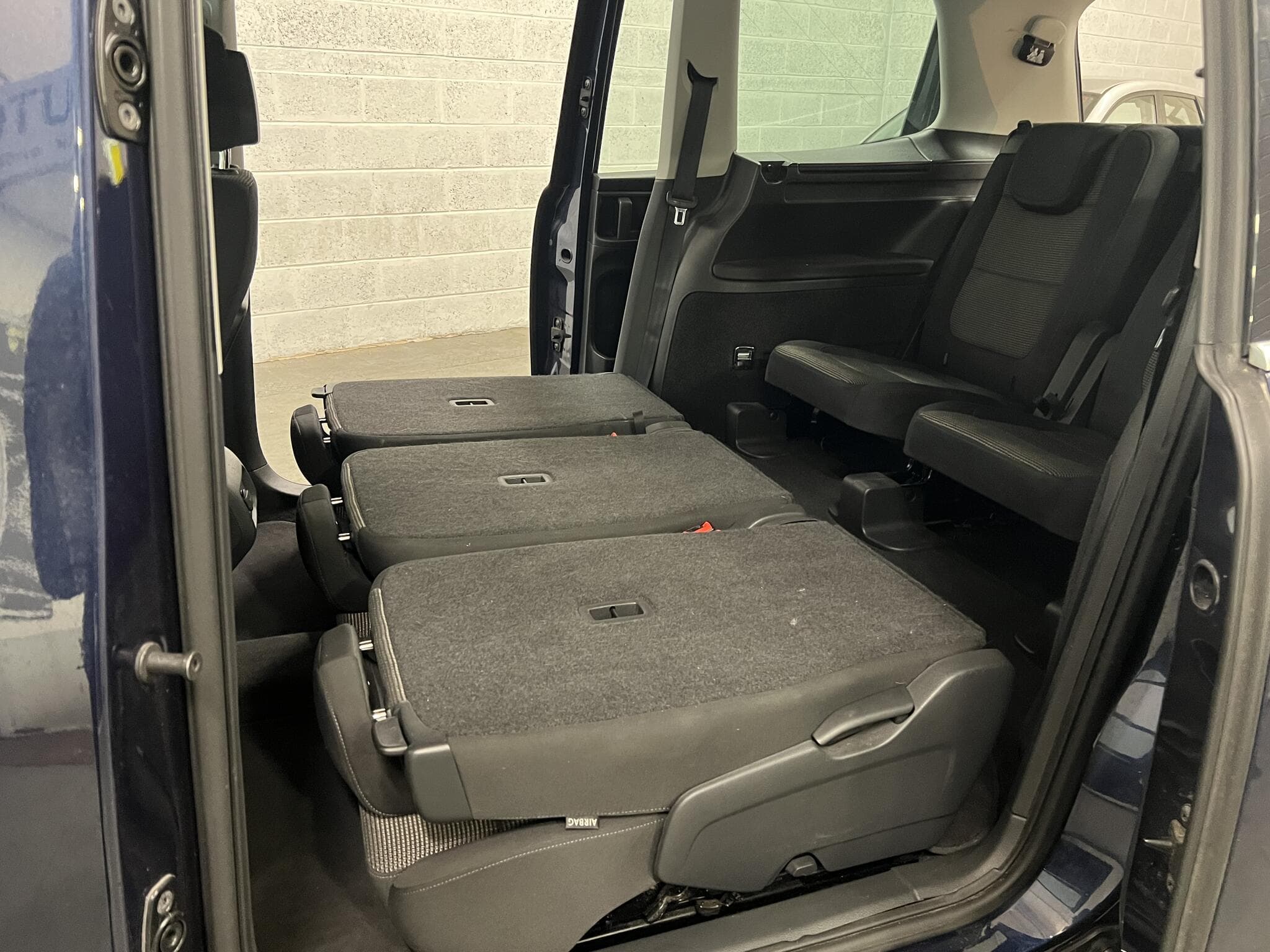 2012 Volkswagen Sharan - Thumbnail 45