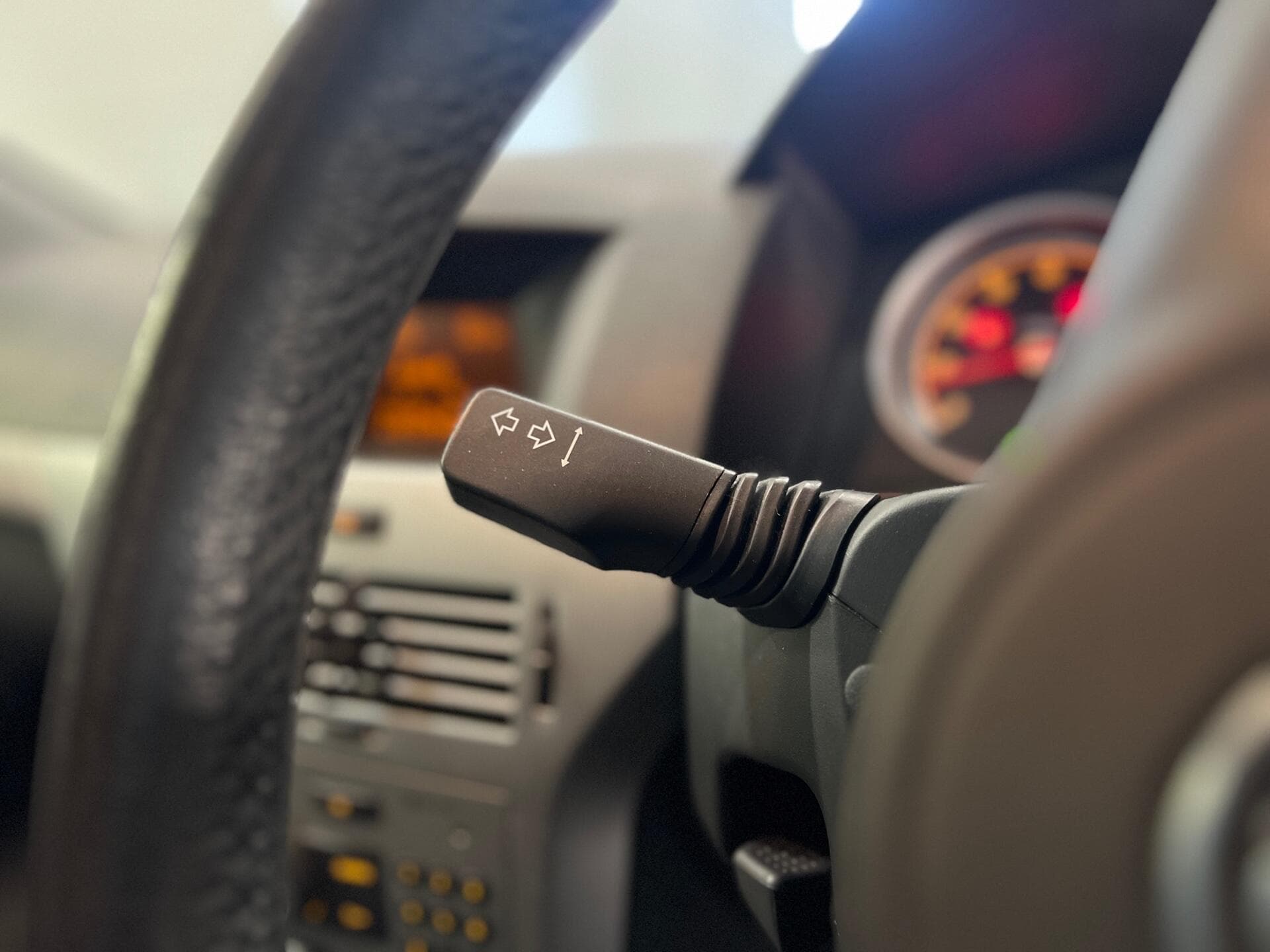 2009 Vauxhall Astra - Thumbnail 25