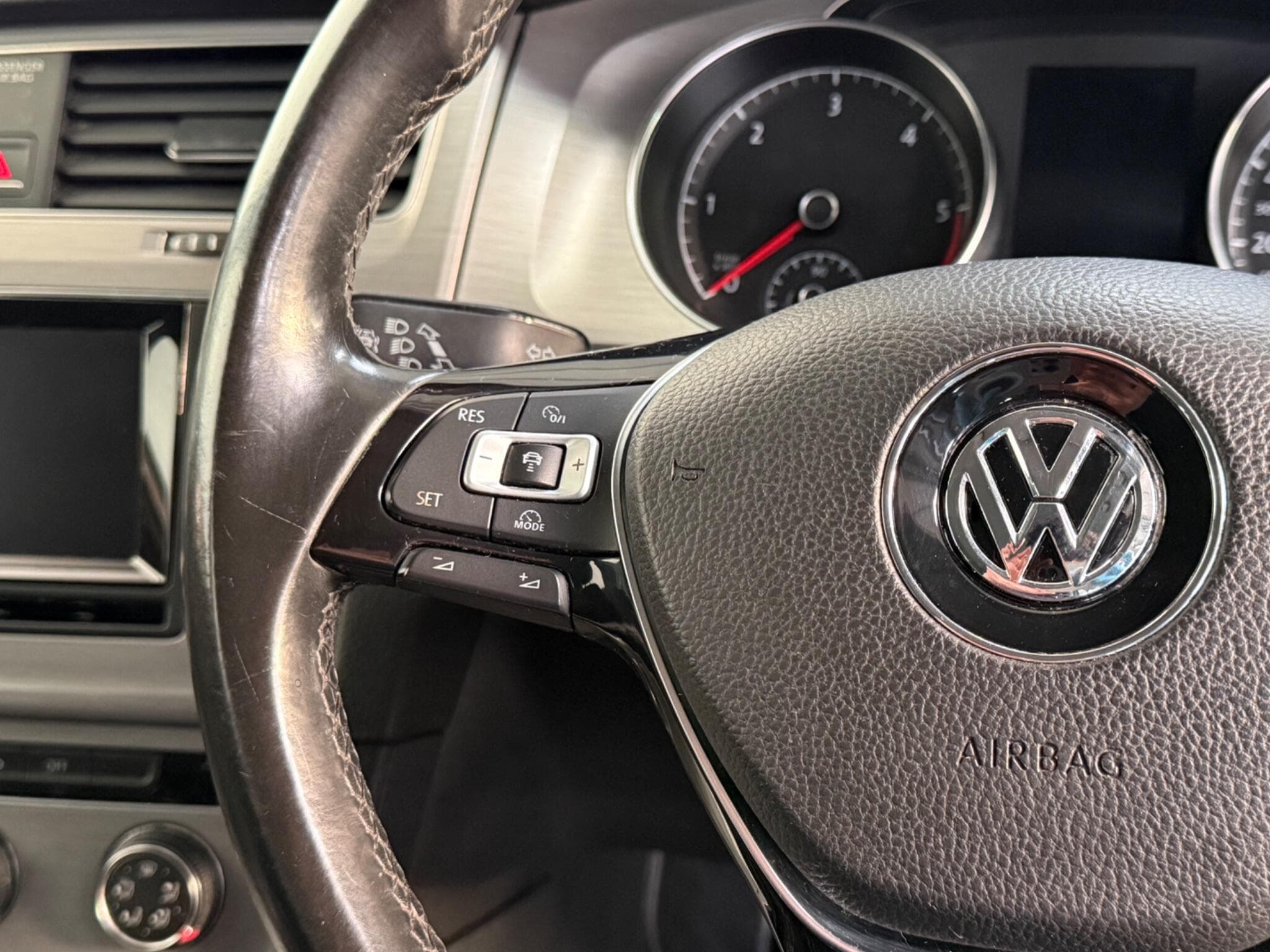 2014 Volkswagen Golf - Thumbnail 19