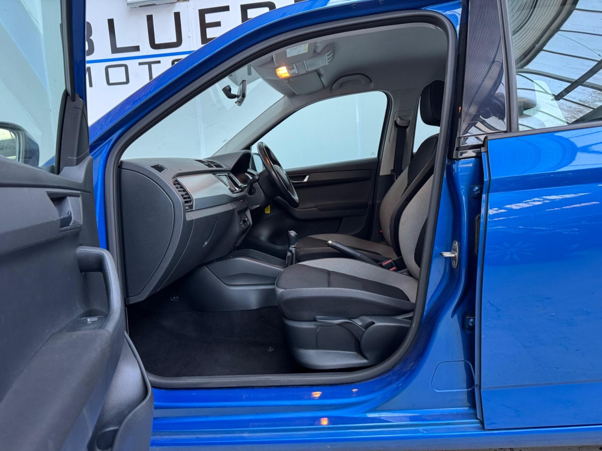 2015 Skoda Fabia - Thumbnail 10