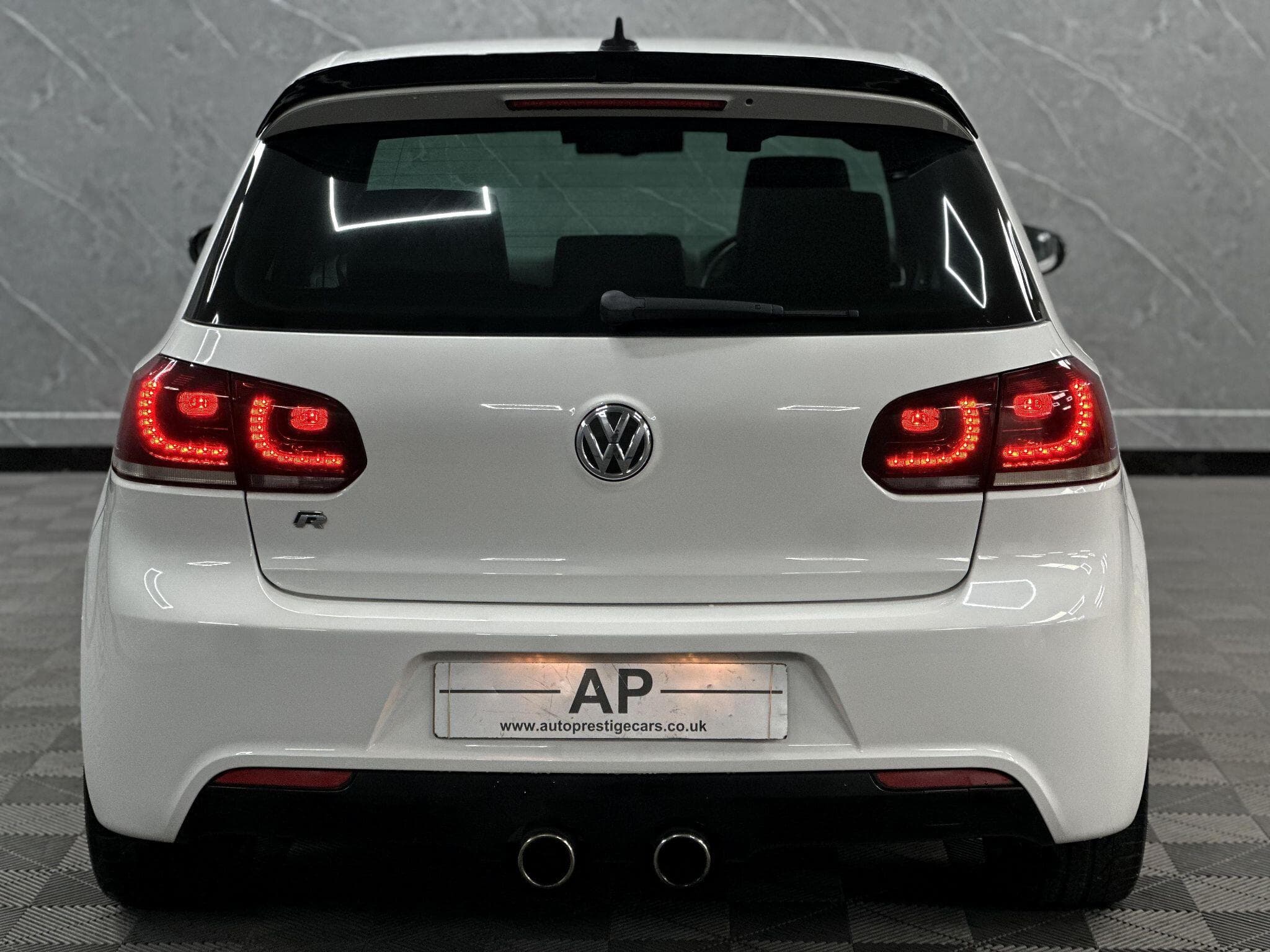 2011 Volkswagen Golf - Thumbnail 10